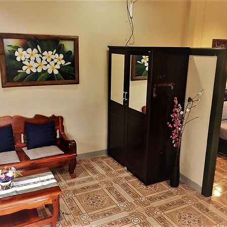 Eidi Homestay Nong Kung Si Esterno foto