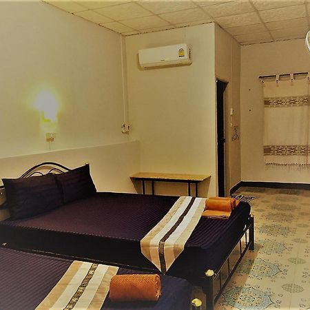 Eidi Homestay Nong Kung Si Esterno foto