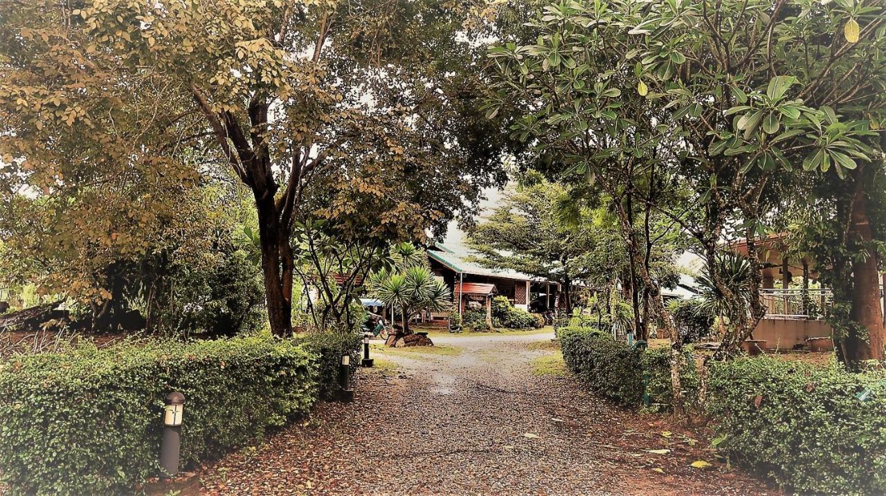Eidi Homestay Nong Kung Si Esterno foto