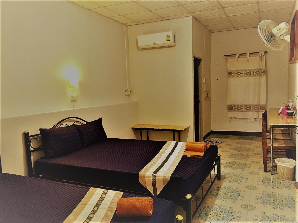 Eidi Homestay Nong Kung Si Esterno foto